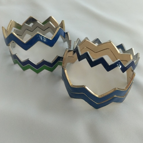 Assorted bracelet sets - Picture 4 of 4